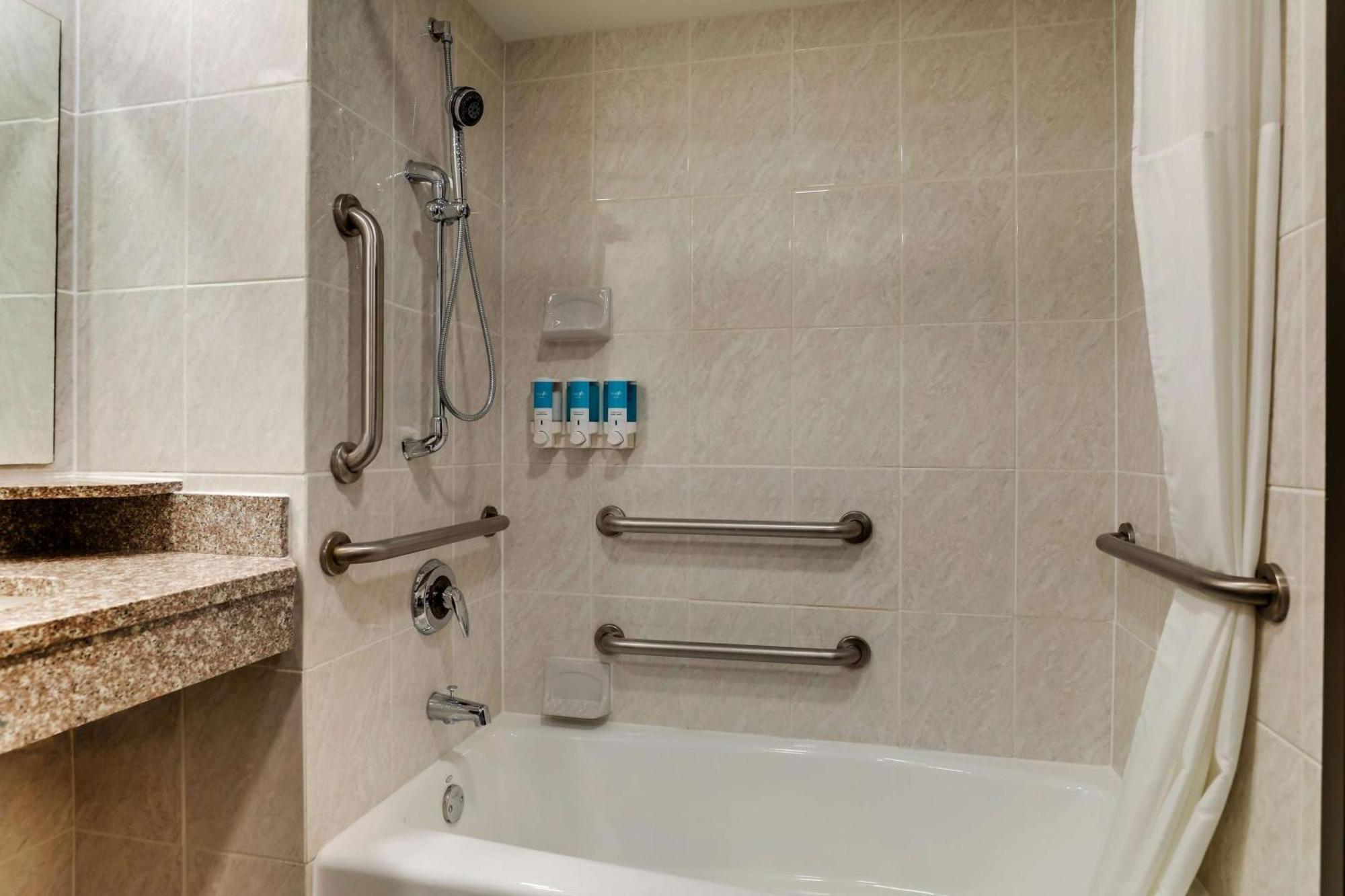 Drury Inn & Suites Columbus Дублин Экстерьер фото